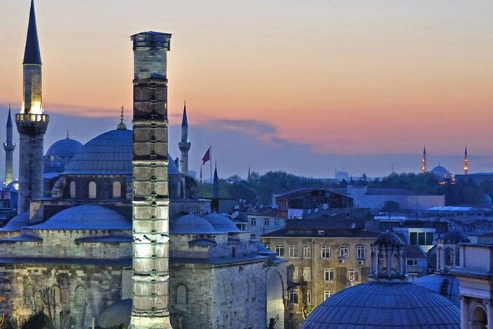 ستون کنستانتین، یادگاری از رومی ها در استانبول